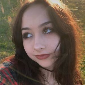 Meet your Posher, Isabel